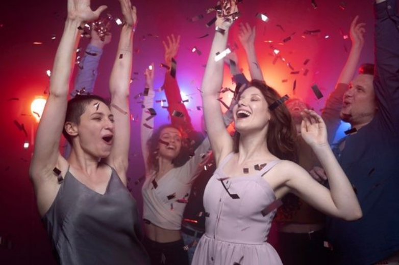 Sunday Zodiac: These are the four signs you must have at your party to make it more exciting